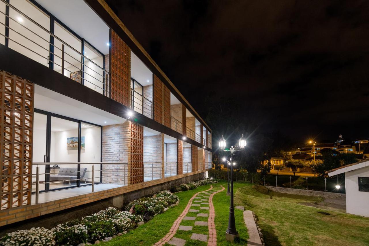 Hotel & Suites En Cuenca, Venue Batan Extérieur photo