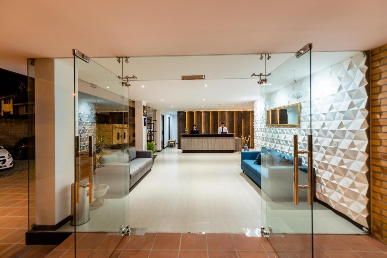 Hotel & Suites En Cuenca, Venue Batan Extérieur photo