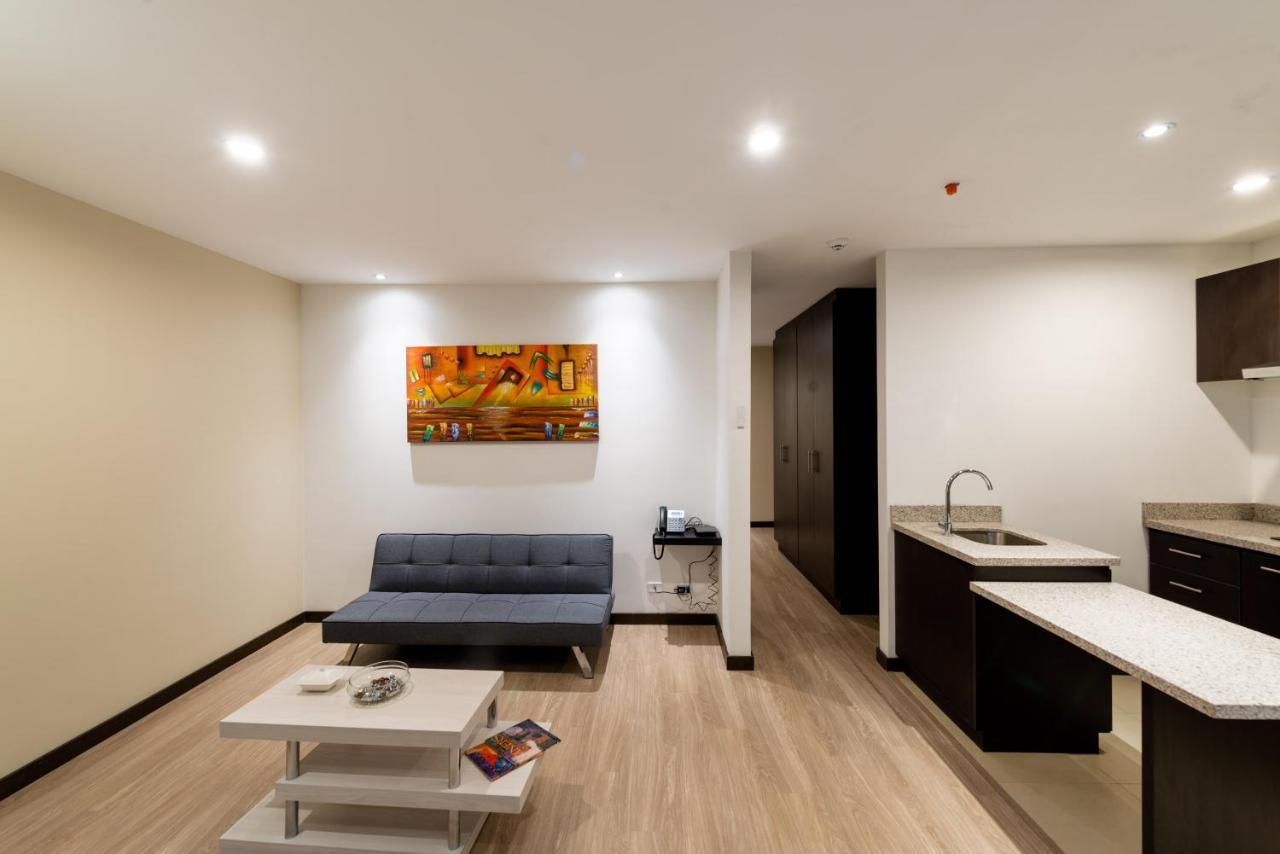 Hotel & Suites En Cuenca, Venue Batan Extérieur photo