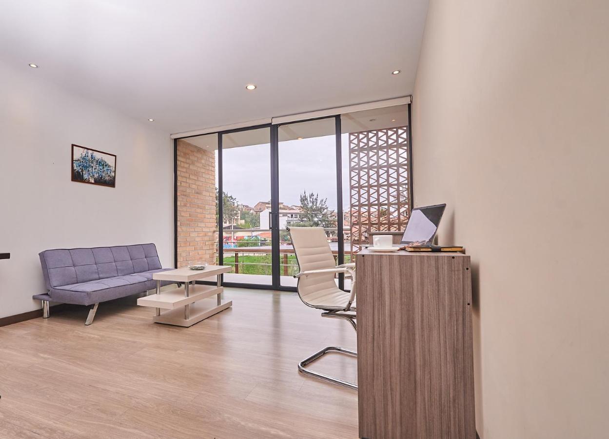 Hotel & Suites En Cuenca, Venue Batan Extérieur photo