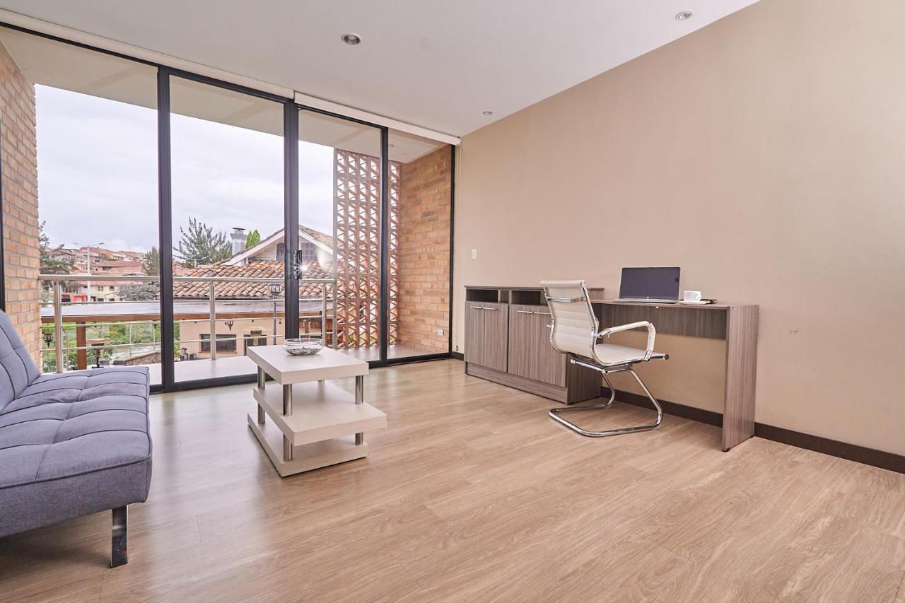 Hotel & Suites En Cuenca, Venue Batan Extérieur photo