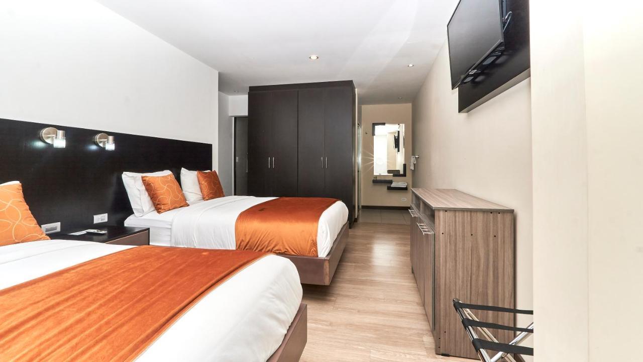 Hotel & Suites En Cuenca, Venue Batan Extérieur photo