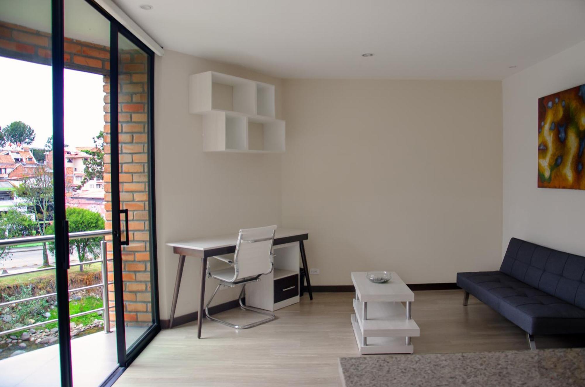 Hotel & Suites En Cuenca, Venue Batan Extérieur photo
